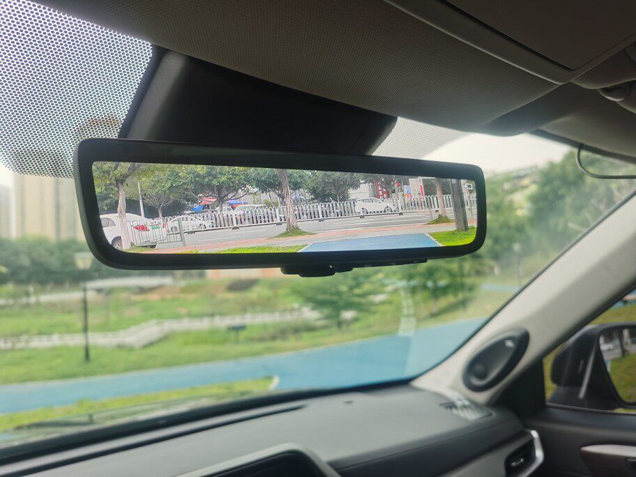 15 -22 Hanranda's original installed streaming media after a mirror image 