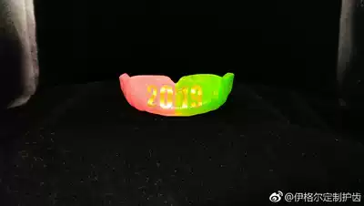 Two-color personalized custom tooth guard (boxing Sanda Muay Thai Barou MMA)