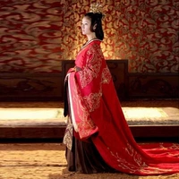 Свадебное платье дамы аренды в день