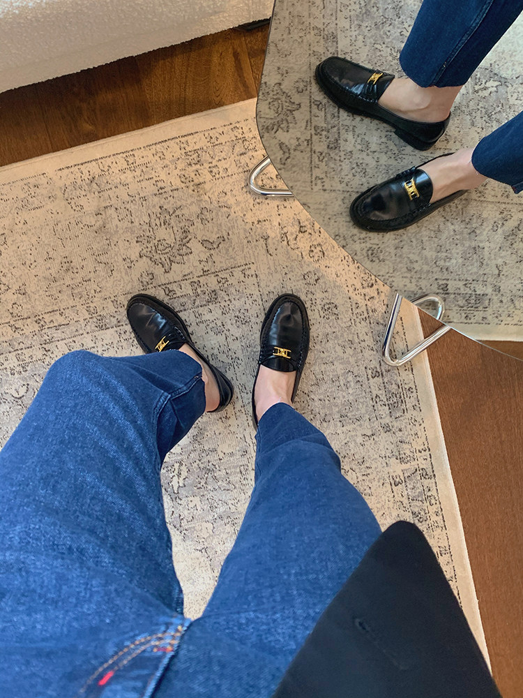 Maze Studios21. Incredible comfortable vintage, hand-cut, nine minute straight leg jeans