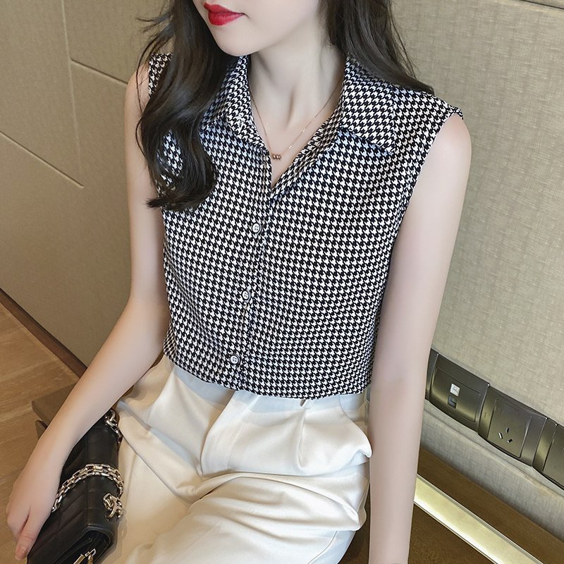 2022 Summer new nice foreign pie undershirt with undershirt sleeveless T-shirt woman loose snow-spinning shirt blouse