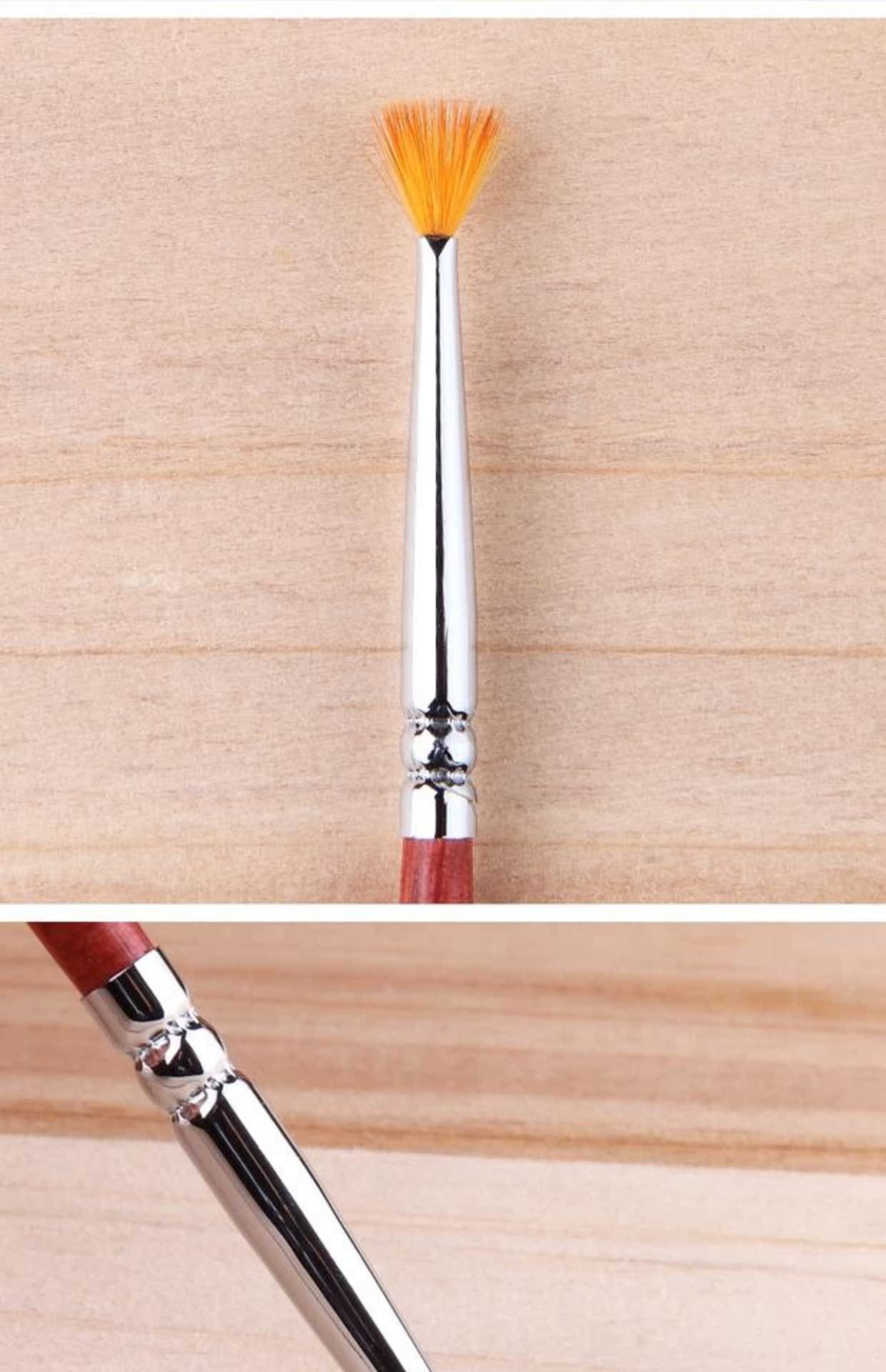 Bàn chải móng tay Quạt hình bột Gradient Paint Shake Powder Một liệu pháp đặc biệt Cung cấp Đầu nhỏ Redwood Rod Mane - Công cụ Nail máy mài us 801