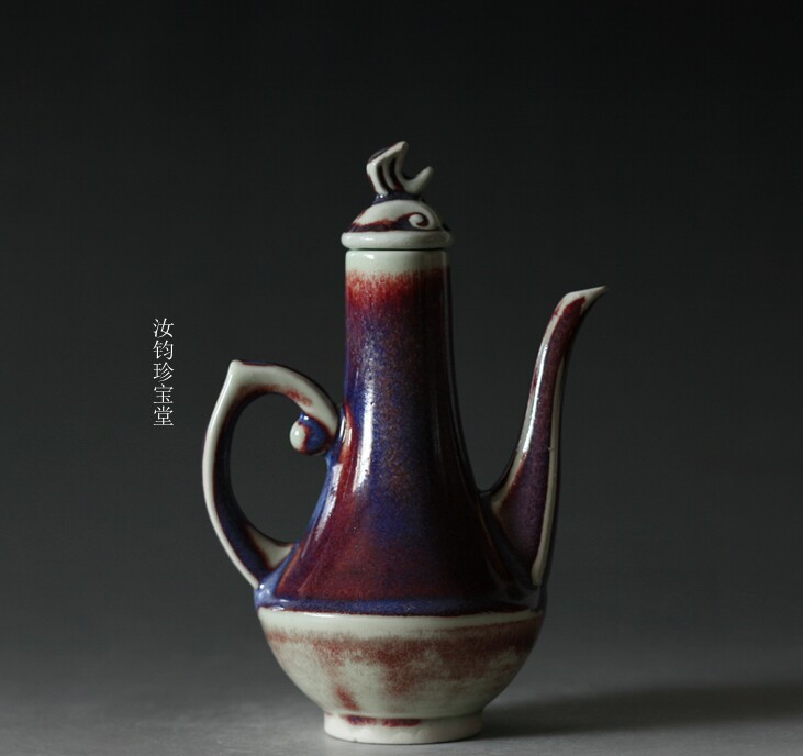 In the 70 s, the old state-owned Jun Porcelain Factory No. 1 New Technology Liquor