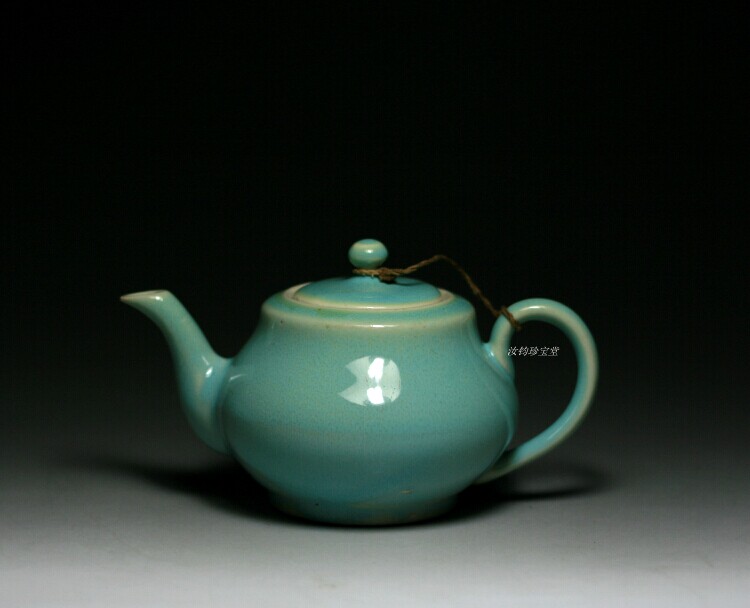 67-decade-old state-owned Jun Porcelain II Factory Horseshoe Pot