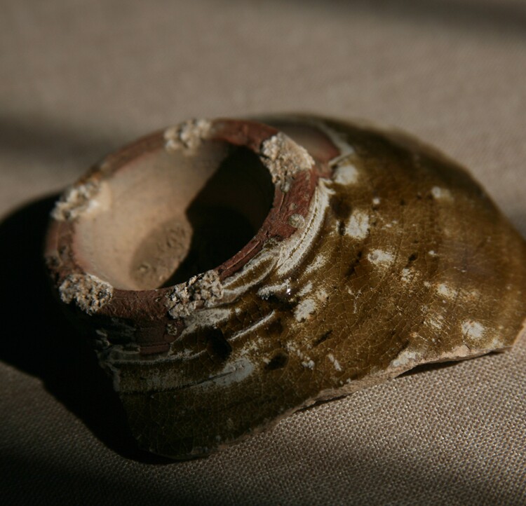 Tang Dynasty Ancient Porcelain Sheet High Ancient China Porcelain Sesame Sauce Glazed Magnetic State Kiln Collection Research Museum