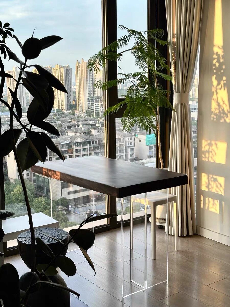 Акриловые / Perspex None