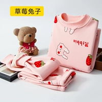 Клубника, кролик