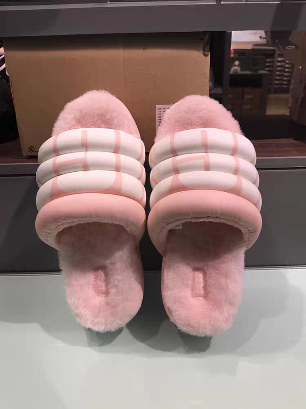 Ugg Women's Slippers, Genuine from the Store, Thick-Soled Open-Toe Fashion Logo Sandals, One-Strap Sandals 1127067 Ugg Women's Slippers, Genuine from the Store, Thick-Soled Open-Toe Fashion Logo Sandals, One-Strap Sandals 1127067