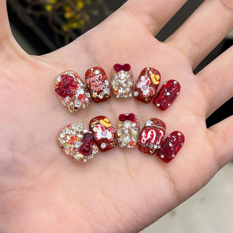 Year of the Horse Wearable Nails: Light Luxury, High-End Red Short Wearable Nail Art 2026 New Handmade Popular Nail Stickers