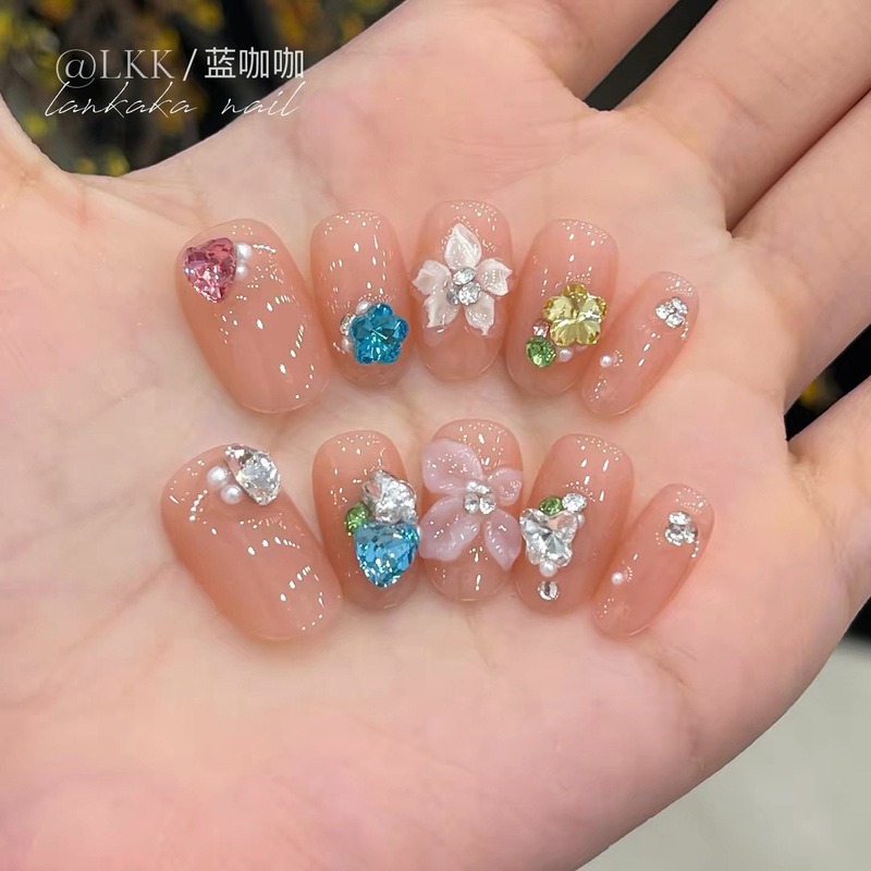 Nude Color Wearable Nails 2026 New Style High-End Carved Design Wearable Short Summer Handmade Phototherapy Nail Stickers
