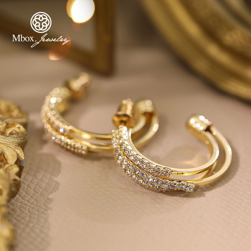 High-quality round face thin earrings temperament atmosphere earrings female retro Hong Kong style Hepburn ear acupuncture 2022 new trend