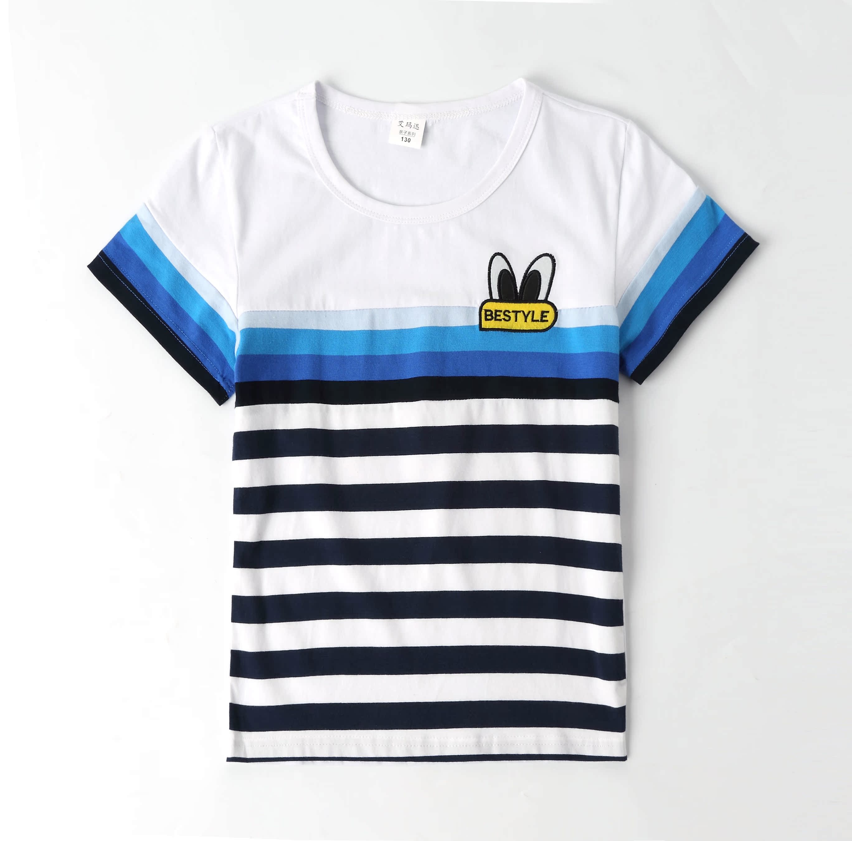 Váy hè hè 2018 bố mẹ con mới gia đình chất liệu cotton mẹ và con gái đặt áo thun đi biển gia đình ba nhà. áo thun gia đình