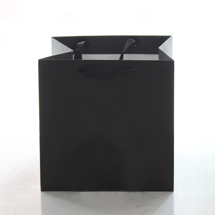 Square tote bag gift bag high-end black cardboard bag flower shop bouquet flower box packaging bag cake wedding gift bag