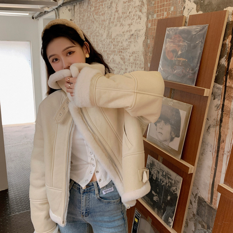 Half-crazy girl motorcycle lapel fur coat women's short Katus lamb hair genuine fur winter