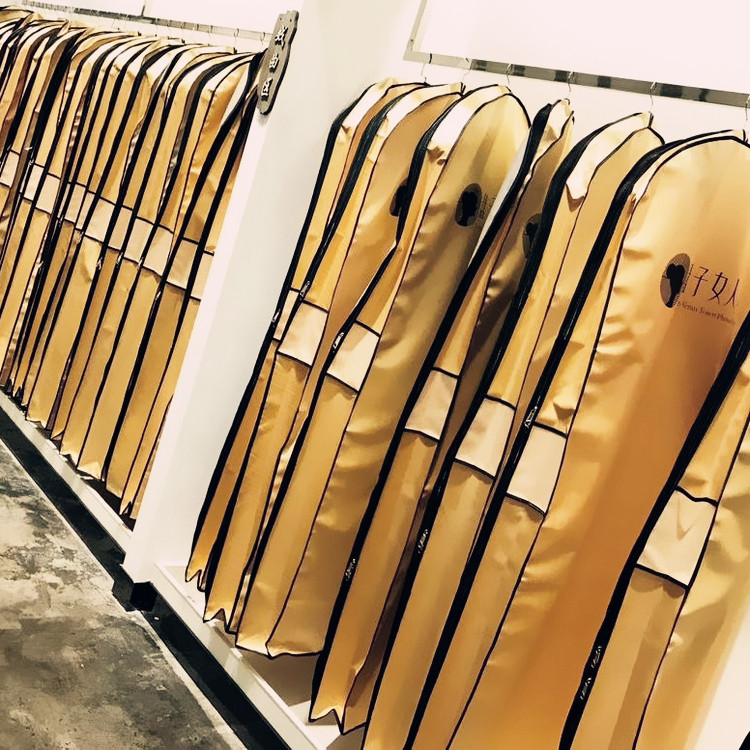 Wedding dress dust cover dust bag wedding cover dress bag high-end large trailing transparent photo studio custom printing