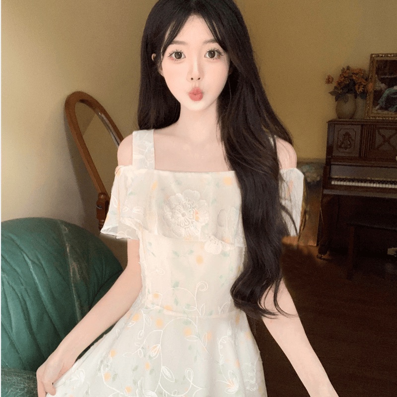 Fresh and Sweet Embroidered Floral Off-Shoulder Knee-Length Dress for Women, Summer High-Waisted Slimming Floral Tea Break First Love Dress