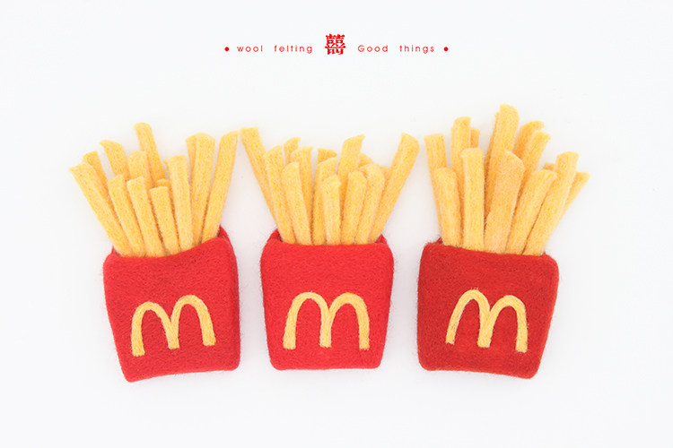 ウールフェルト手作りマクドナルドのフライドポテトキーホルダー