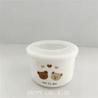 Два медведя-белых в середине марта