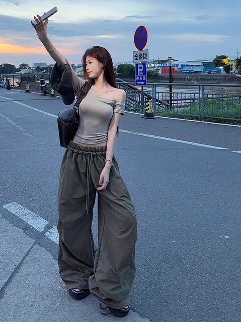 American-Style Sweet and Cool Spicy Girl Off-Shoulder Short-Sleeve T-Shirt for Women, New Summer Slim-Fit Sexy High-Waisted Short Top for Women