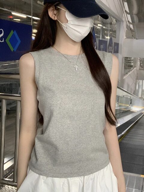 Versatile and Simple Gray Round-Neck Outerwear Vest for Women, New Summer Korean Style Basic Slim-Fit Sleeveless Vest