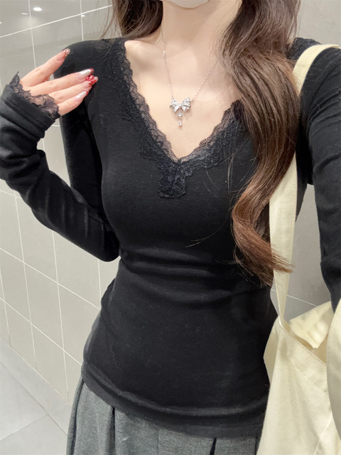 Pure Desire Style Lace Patchwork V-Neck Soft Fleece Long-Sleeve T-Shirt for Women, New Autumn and Winter Slim Fit Spicy Girl Base Shirt for Women