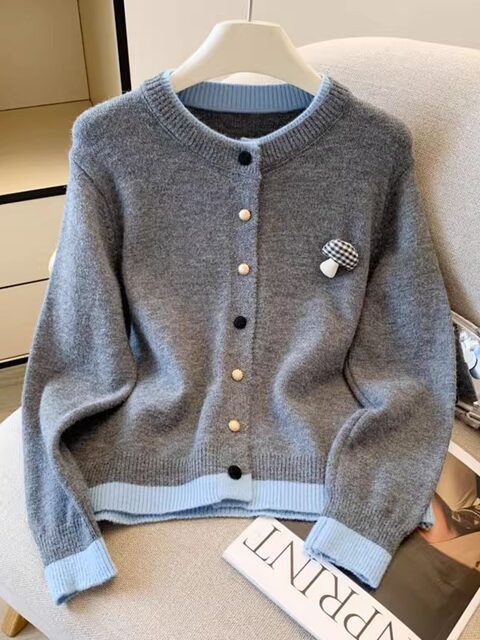 Korean Style Color-Block Round Neck Fake Two-Piece Knitted Cardigan for Women, New Autumn and Winter Fashion, Stylish Dopamine Button-Up Sweater