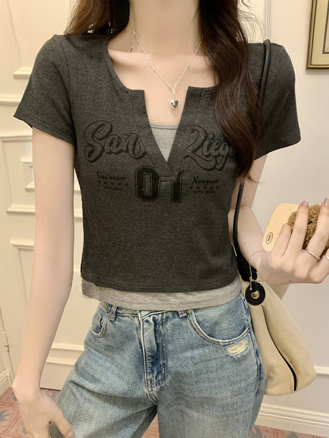 American Retro Print Color-Blocked Regular Shoulder Short-Sleeve T-Shirt for Women, Faux Two-Piece, New Summer Slim-Fit Petite T-Shirt for Women