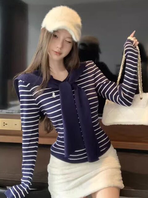 High-End Striped Long-Sleeved Knitted Sweater for Women, New Autumn Korean Style, Versatile Round-Neck Slim-Fit Sweater