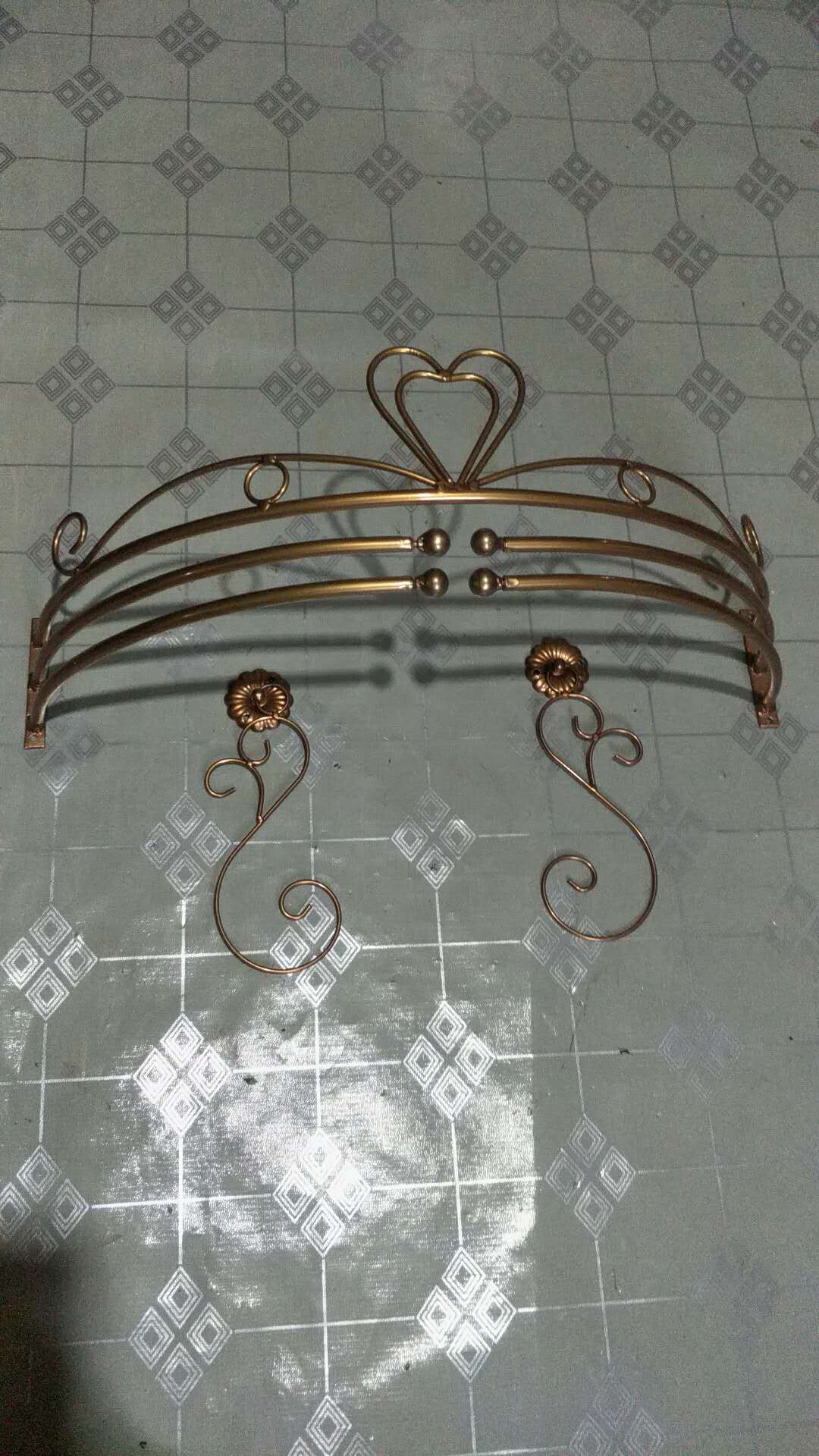 Eurostyle Garden Iron Art Crown Princess Bed Mantle Rack Curtain Head Window Curtain fabric art exhibition rack mosquito net frame matching hook