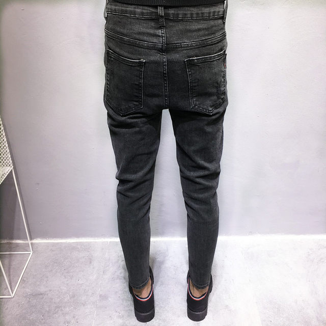 ins ສີເທົາເຂັ້ມ micro-span ເກົ້າຈຸດ jeans trendy ຂອງຜູ້ຊາຍດູໃບໄມ້ລົ່ນແລະລະດູຫນາວສະບັບພາສາເກົາຫຼີ slimming slim pants ໄວຫນຸ່ມສັງຄົມ