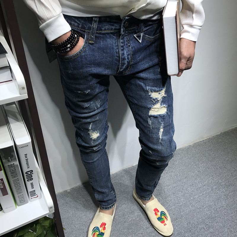 Dòng chữ nam mùa hè phiên bản Hàn Quốc mới của lỗ tự tu cắt chân xanh quần jeans anh chàng tinh thần nhanh tay nổ phong cách thời trang nam