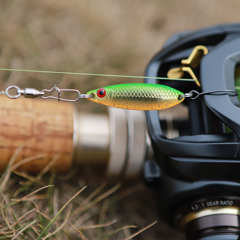 Hummingbird Road Yamakou sequins Japanese big-name same series micro-object fishing military fish white-striped sea bass fake bait