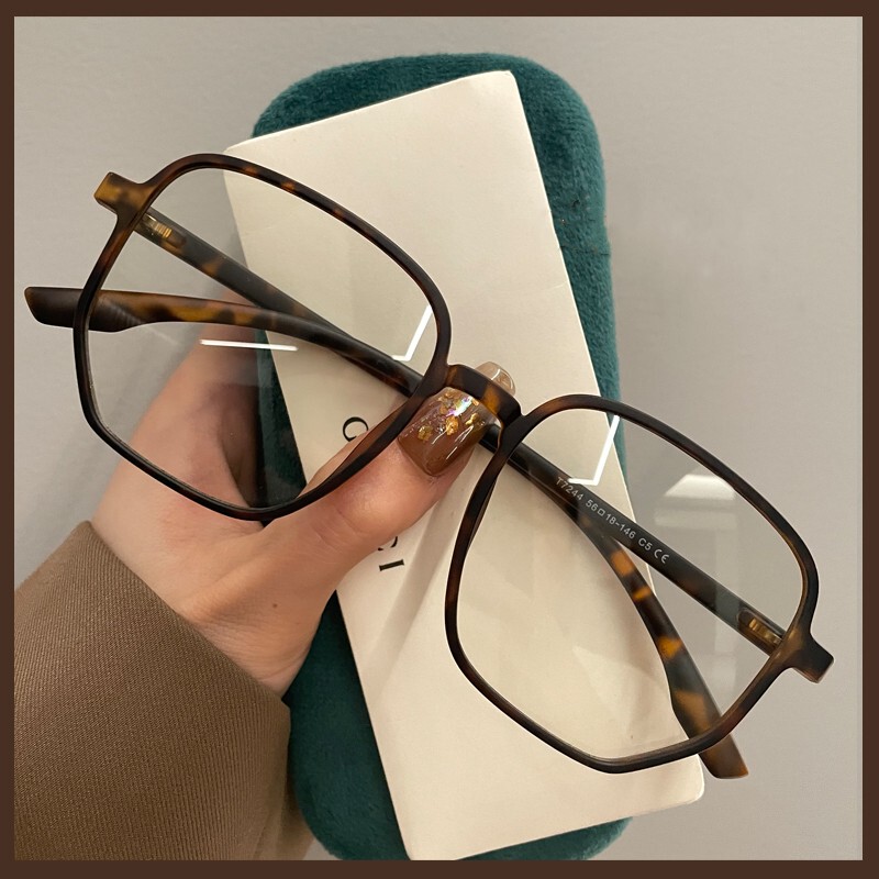 British Style [Top Luxury] Coss Koko Large Frame Can Be Equipped with Blue Light Blocking Lenses for Nearsightedness, Natural Look, Face Slimming, Ultra-Light Frame for Women and Men