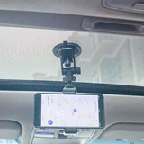 Адсорбция окна неба может повернуть горизонтальный вертикальный навигационный навигационный телефон на вертикальном экране, чтобы посмотреть автомобиль с большим всасывающим чашкой мобильного телефона.