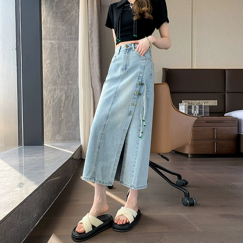 Летняя тонкая джинсовая юбка, китайский стиль, высокая талия, длина миди, с акцентом на бедрах