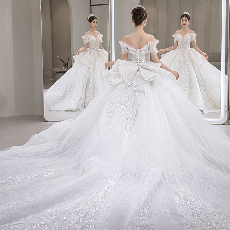 Elite wedding dress, open shoulders, 11 years, french style, lace dress, bright catchy style Elite wedding dress, open shoulders, 11 years, french style, lace dress, bright catchy style
