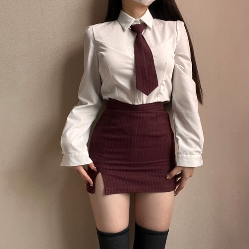 Оригинальная юбка, рубашка, комплект, облегающий крой, по фигуре, с акцентом на бедрах, рукава фонарики