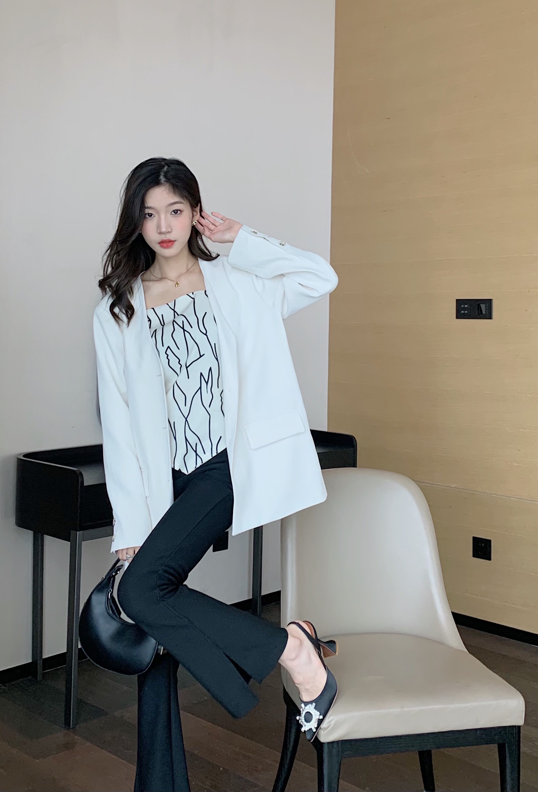 F8485 780K GIÀY CAO GÓT NỮ GUATDU BIG SIZE NGOẠI CỠ GẮN ĐÁ MŨI NHỌN MÙA HÈ PHONG CÁCH ÂU MỸ HỌA TIẾT HOA GIÀY DÉP NỮ G02 SẢN PHẨM MỚI