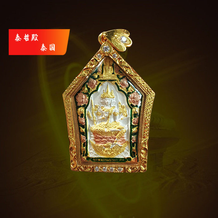 Thailand's Buddhist Genuine Pint Dragon Lady Rainwater Lotus is on all four sides of the Buddha