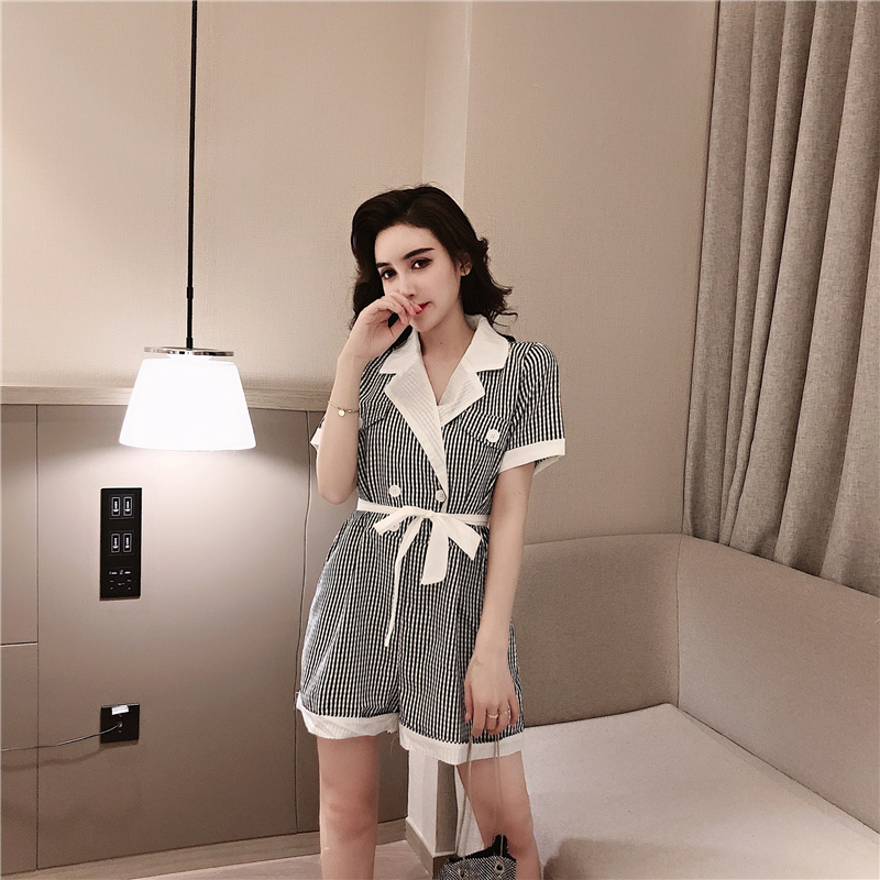 VK旗艦店 韓系西裝領撞色格紋寬口單品連身褲