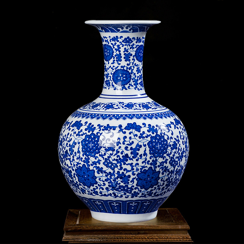 Jingdezhen ceramics antique blue and white porcelain vases, flower arranging new sitting room of Chinese style household decorations rich ancient frame furnishing articles