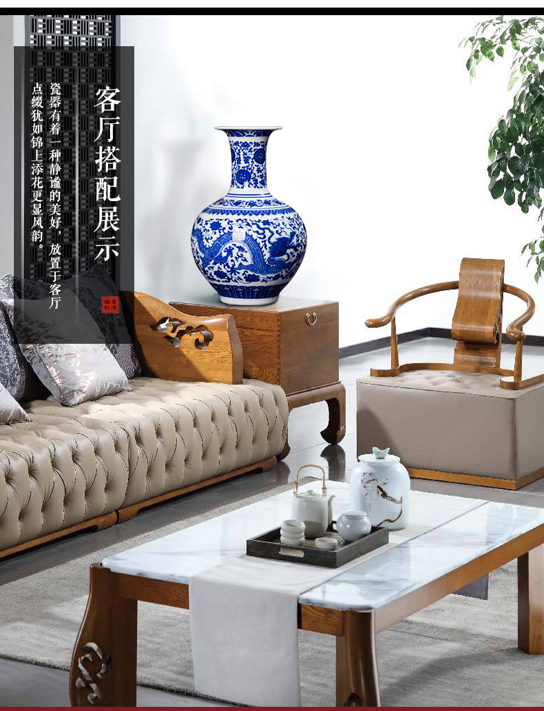 Jingdezhen ceramics antique blue and white porcelain vases, flower arranging new sitting room of Chinese style household decorations rich ancient frame furnishing articles