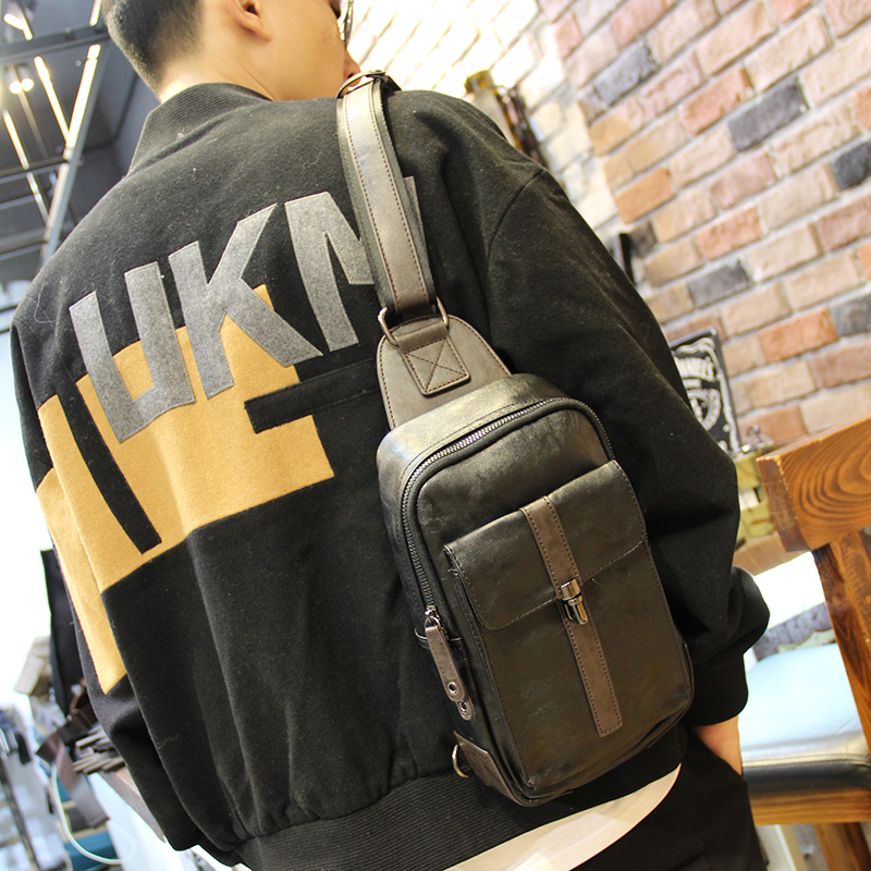 Hong Kong 2023 new men's chest bag leather bag Messenger bag casual all-match small backpack business shoulder Korean version