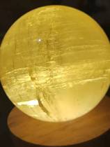 Lingshis natural crystal red square ball