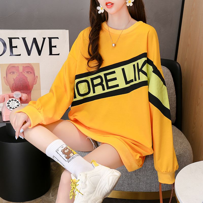 Pregnant woman Early autumn clothing 2020 new Korean version European station Long sleeves thick cotton T loose 100 hitch long version of the net red blouses