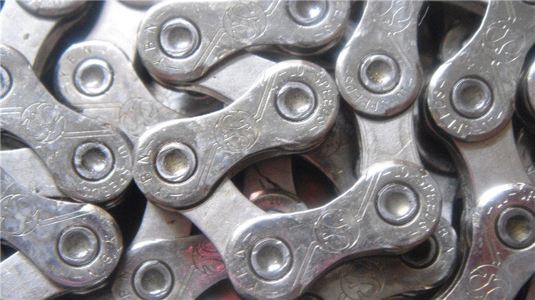 Chaîne de vélo - Ref 2376679 Image 4