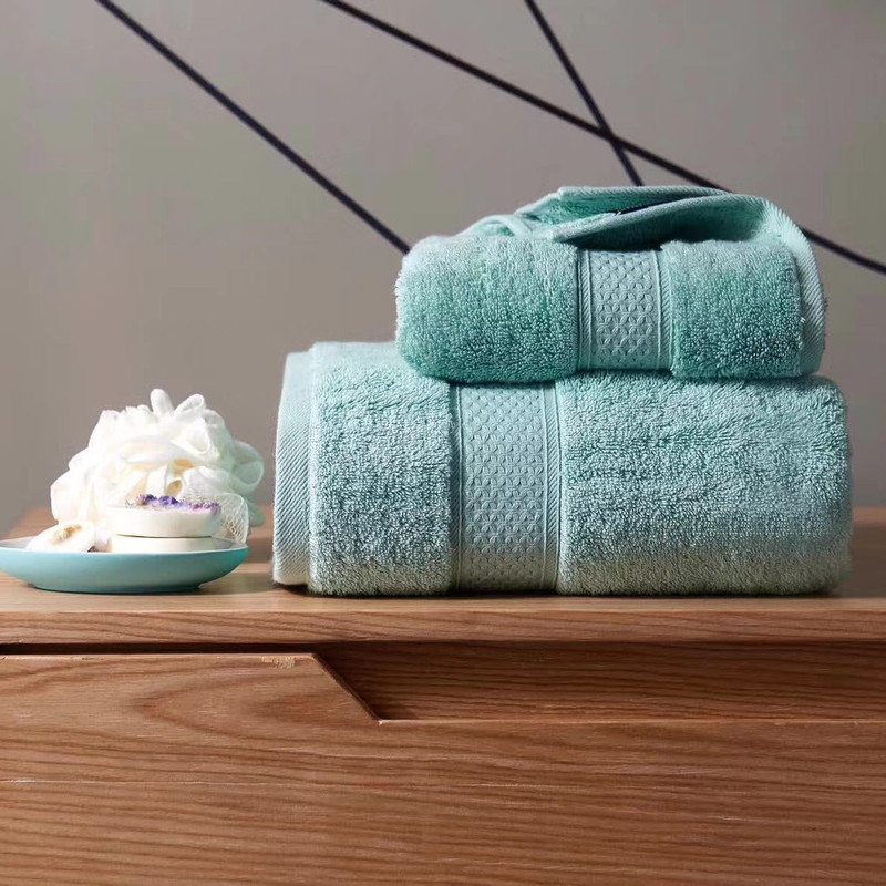 Luxurious Egyptian Cotton Mint Green Towel, Long-Staple Cotton, Thick and Absorbent Face Towel, Soft and Fluffy Large Bath Towel