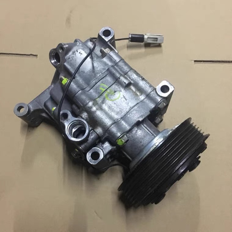 Suitable for Mazda 2, 3, 6, 1.6, 2.0, Fiesta 1.5 Air Conditioning Compressor and Air Pump