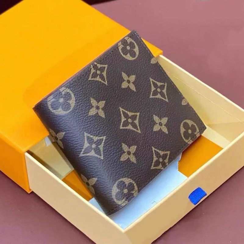 2026 New Model Genuine Leather Short Wallet for Men and Women, Fashionable Card Slot Short Bifold Coin Purse 80% off Card Holder 2026 New Model Genuine Leather Short Wallet for Men and Women, Fashionable Card Slot Short Bifold Coin Purse 80% off Card Holder