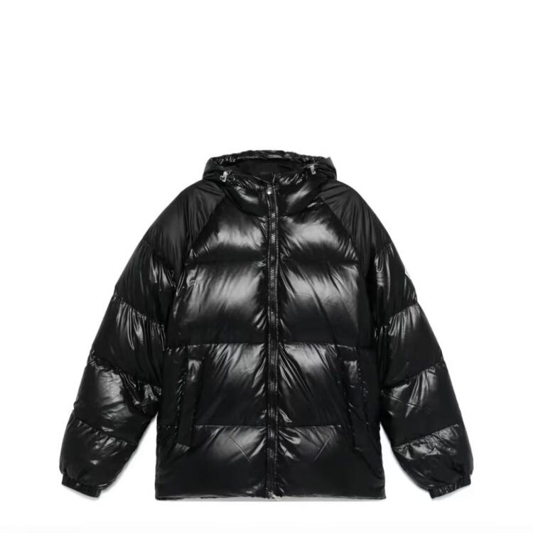 Pyrenex Unisex Sten Black Logo Patch Hooded down Jacket Huw014P